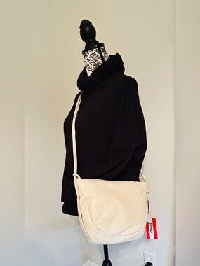 Rivage Cream Leather Crossbody Bag - Classic Neutral New W Tags